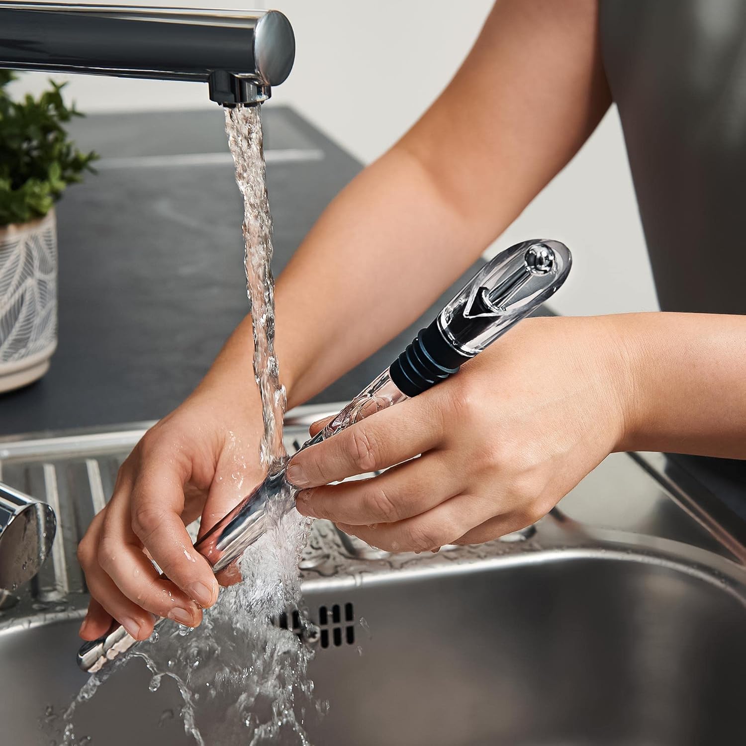 Glox Vinkylare – Njut av perfekt tempererat vin i timmar!